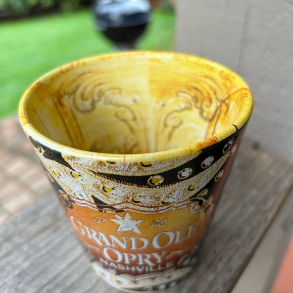 Grand Ole Opry mug Nashville black with notes 12 oz - Picture 3 of 8